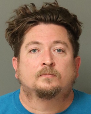 AARON JOEL LATHAM Fotos y informacion de registros de registros publicos del condado de Wake County NC