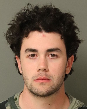 BRADY DOUGLAS DOLE Fotos y informacion de registros de registros publicos del condado de Wake County NC