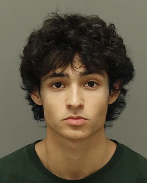 BRYSON JAMES DECKER Fotos y informacion de registros de registros publicos del condado de Wake County NC