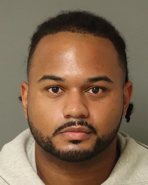 DANIEL JEREMIAH AREVALO Fotos y informacion de registros de registros publicos del condado de Wake County NC