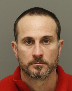 ELVIS SONNY ROBERTSON Fotos y informacion de registros de registros publicos del condado de Wake County NC