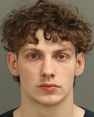 JUSTIN CALEB HARTSELL Fotos y informacion de registros de registros publicos del condado de Wake County NC