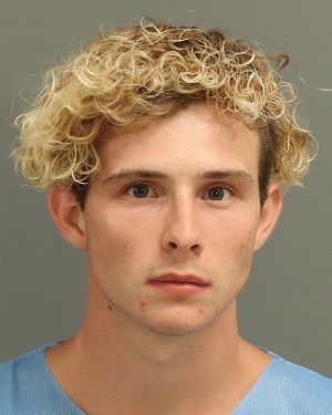 JUSTIN KEITH BATCHELOR Fotos y informacion de registros de registros publicos del condado de Wake County NC