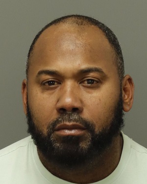 PAREDES MARTINEZ LUIS Photos - Images - Public Records / Public Information Report For PAREDES MARTINEZ LUIS