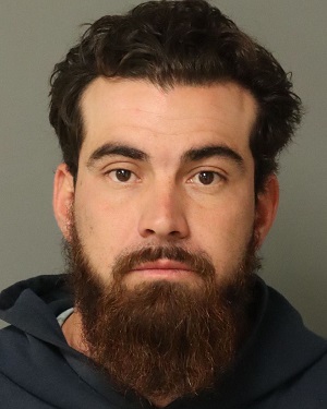 MATTHEW AIREST MCGINNIS Fotos y informacion de registros de registros publicos del condado de Wake County NC