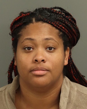 SARAH DEVONE THOMPSON Fotos y informacion de registros de registros publicos del condado de Wake County NC