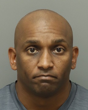 LOUIS HOLLOWAY BOBBY Photos - Images - Public Records / Public Information Report For LOUIS HOLLOWAY BOBBY