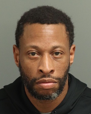 CHRISTOPHER RYAN RUFF-STEARNS Fotos y informacion de registros de registros publicos del condado de Wake County NC