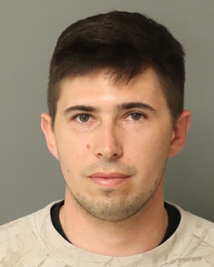 DYLAN ALAN AUBRY Fotos y informacion de registros de registros publicos del condado de Wake County NC