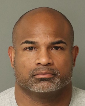 DYSON MUSTAFA SALLEH Fotos y informacion de registros de registros publicos del condado de Wake County NC