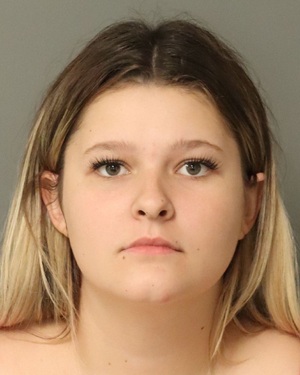 JEWEL COURTNEY HAYDEN Photos - Images - Public Records / Public Information Report For JEWEL COURTNEY HAYDEN