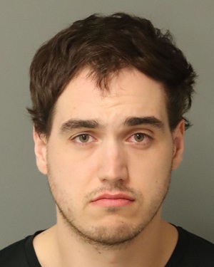 JORDAN MATTHEW DELEEUW Fotos y informacion de registros de registros publicos del condado de Wake County NC