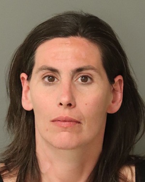 LEIGH PENCE KATHRYN Photos - Images - Public Records / Public Information Report For LEIGH PENCE KATHRYN