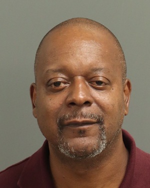 REGINALD WADE ROBERTSON Fotos y informacion de registros de registros publicos del condado de Wake County NC