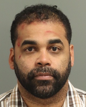 RAFAEL VALDEZ ROBINSON Photos - Images - Public Records / Public Information Report For RAFAEL VALDEZ ROBINSON