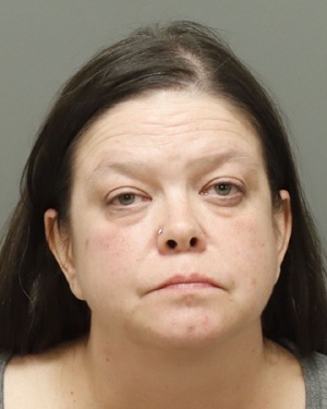 LYNN HOLMES SARAH Photos - Images - Public Records / Public Information Report For LYNN HOLMES SARAH