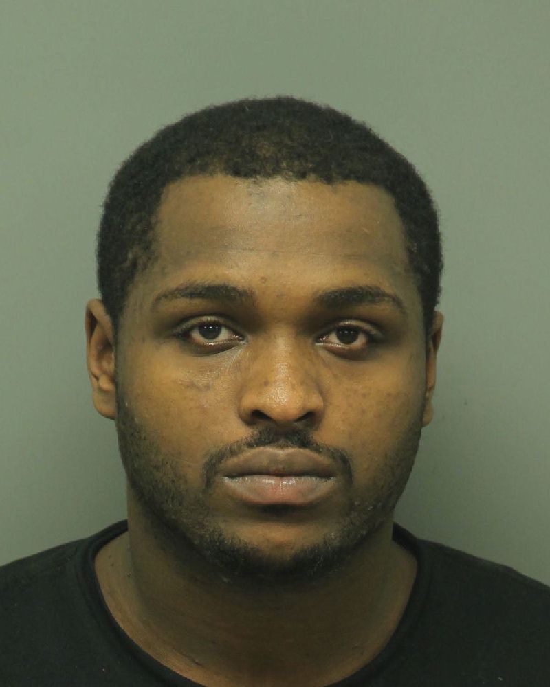 DARIEN JEROD BANKS Fotos y informacion de registros de registros publicos del condado de Wake County NC