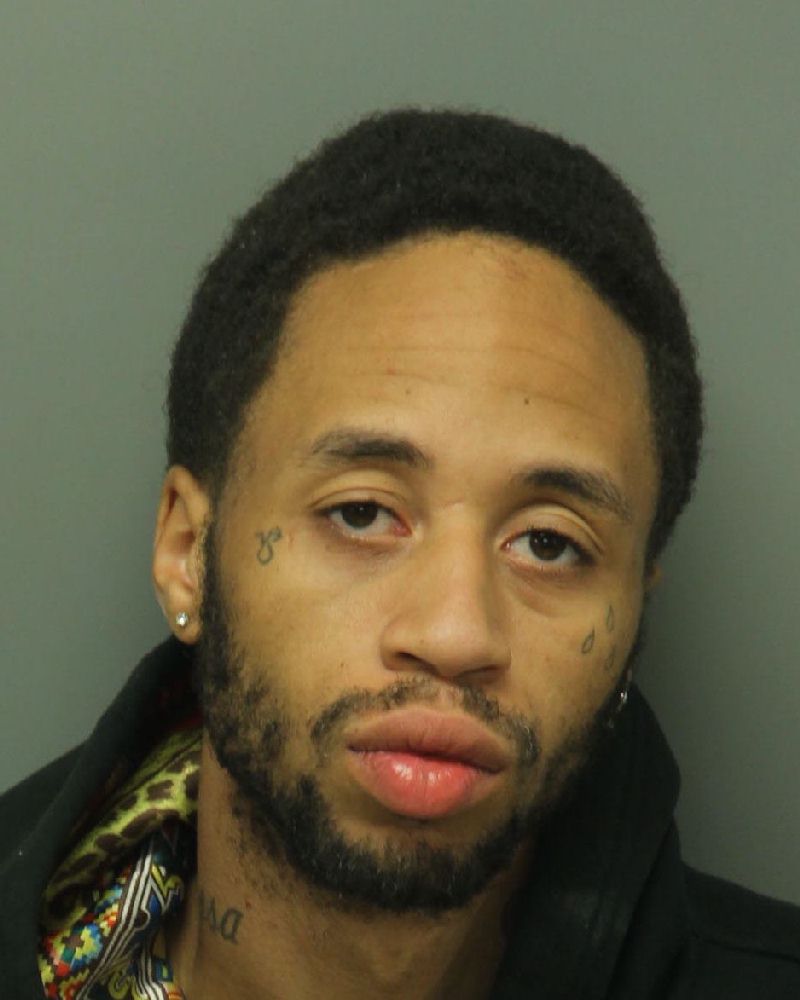 DEVANTE JASON MCKOY Fotos y informacion de registros de registros publicos del condado de Wake County NC