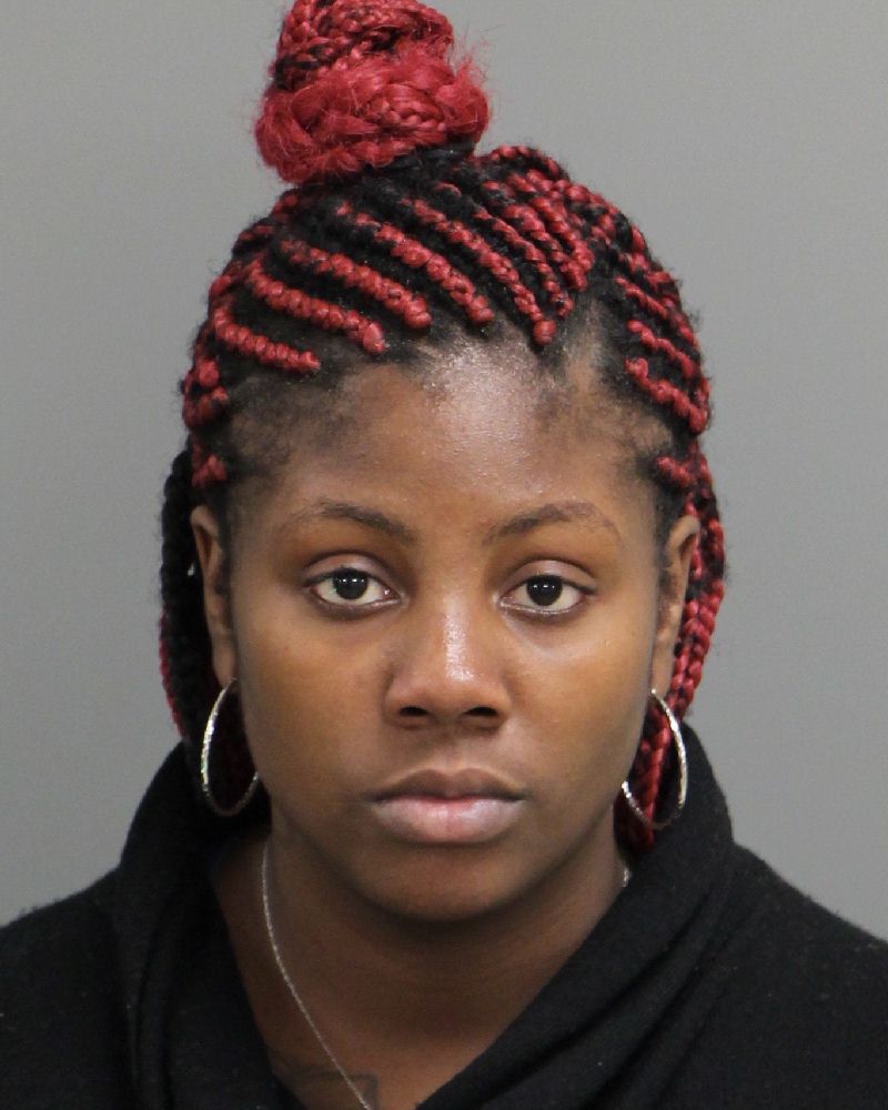 JACQUELINE NICOLE RENEE KING Fotos y informacion de registros de registros publicos del condado de Wake County NC