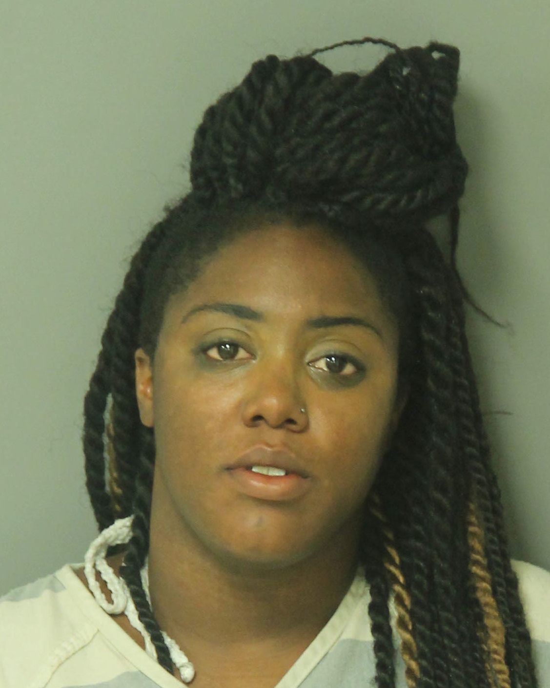 KAYLA ALEXANDRA BROWN Fotos y informacion de registros de registros publicos del condado de Wake County NC