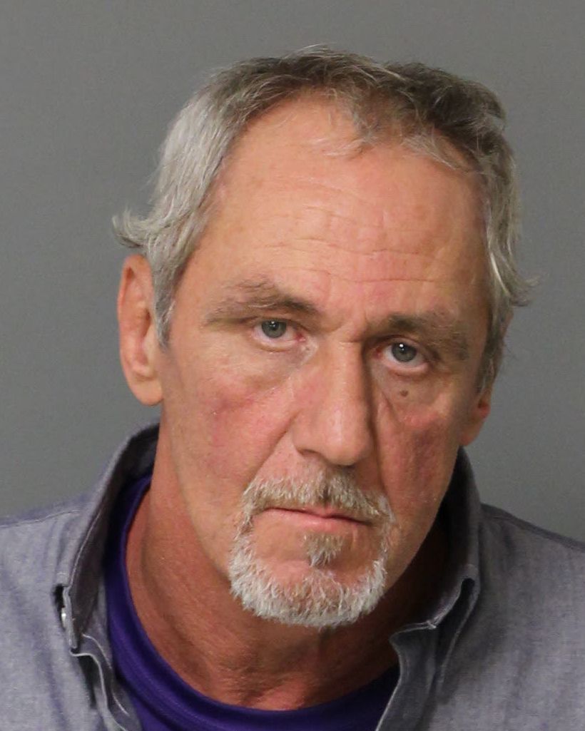 TONY LYNN REGISTER Fotos y informacion de registros de registros publicos del condado de Wake County NC