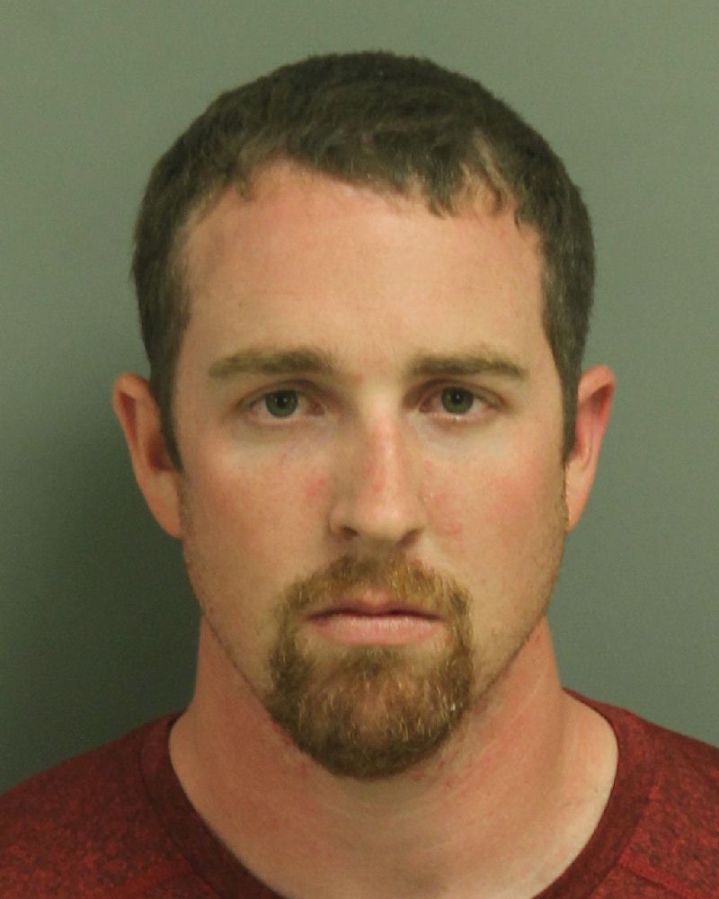 TRAVIS RAY CARPENTER Fotos y informacion de registros de registros publicos del condado de Wake County NC